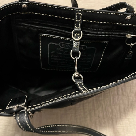 Coach black signature tote with metallic stripe - Picture 3 of 6